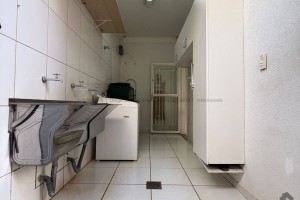 Casa térrea na rua São Paulo — melhor região de Campo Grande - Foto 2