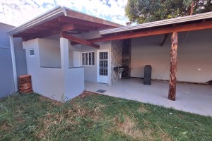Casa Térrea de Esquina - Foto 1